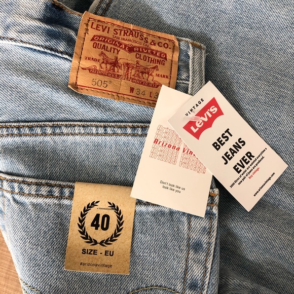 Levis Vintage Stone Washed Boyfriend Jeans - Picture 3 of 5